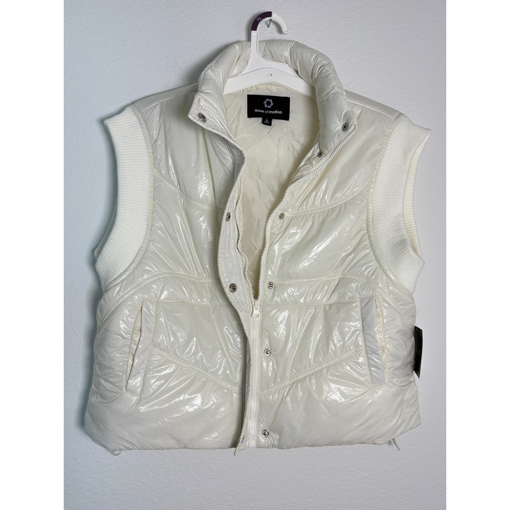 Ease of Motion Cream White Glossy Puffer Vest Ribbed Trim Size Medium NWT